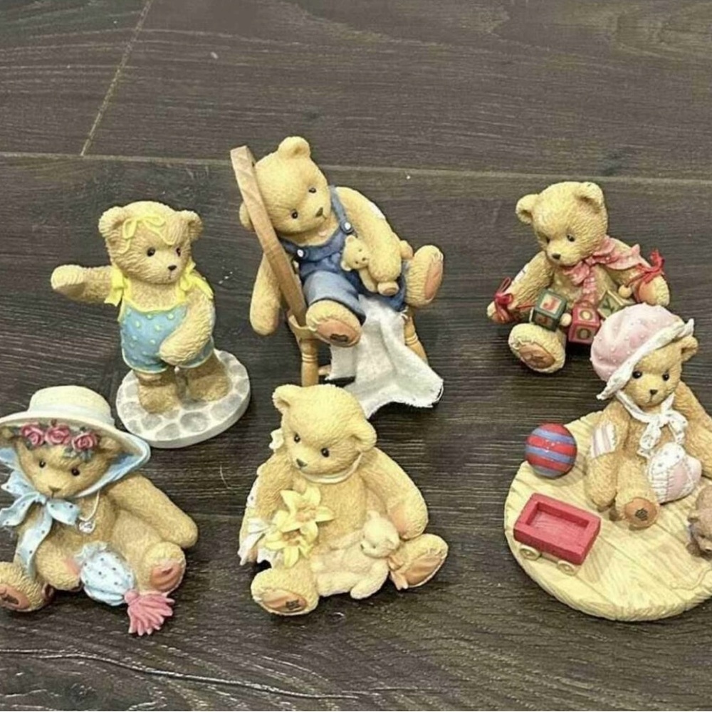 Cherished teddies